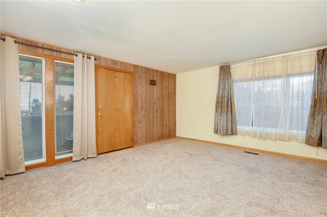 12635 Military Road South Seattle, WA 98168 - Photo 5 of 21 Gallery Image 5