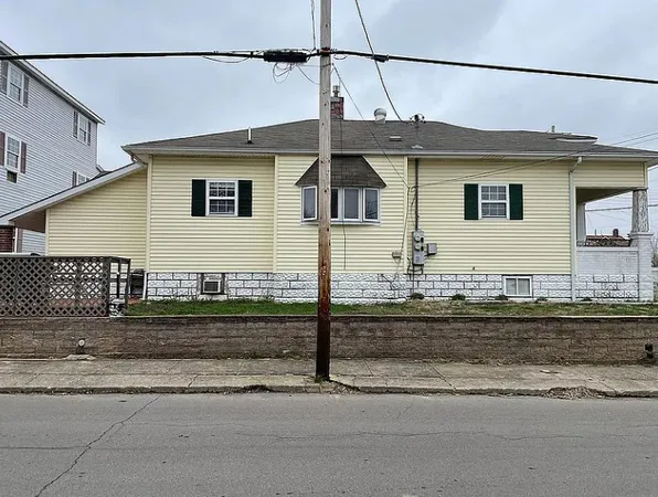 $540,000 | 208 West College Street, Marion, IL 62959