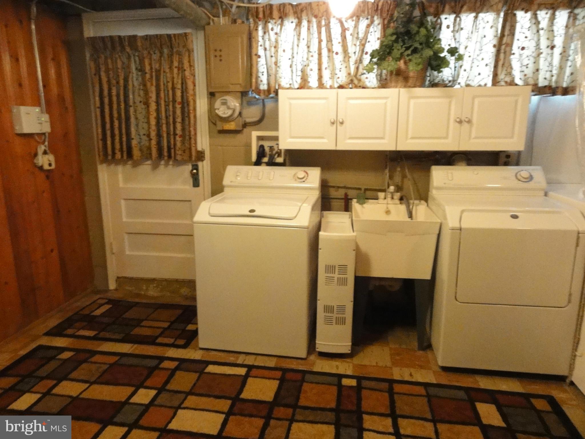1501 Clairidge Road Baltimore, MD 21207 - Photo 21 of 28 Laundry Area