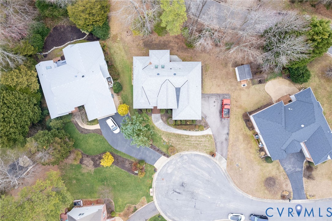 5713 Promontory Place Midlothian, VA 23112 - Photo 37 of 39 an aerial view of a house with outdoor space
