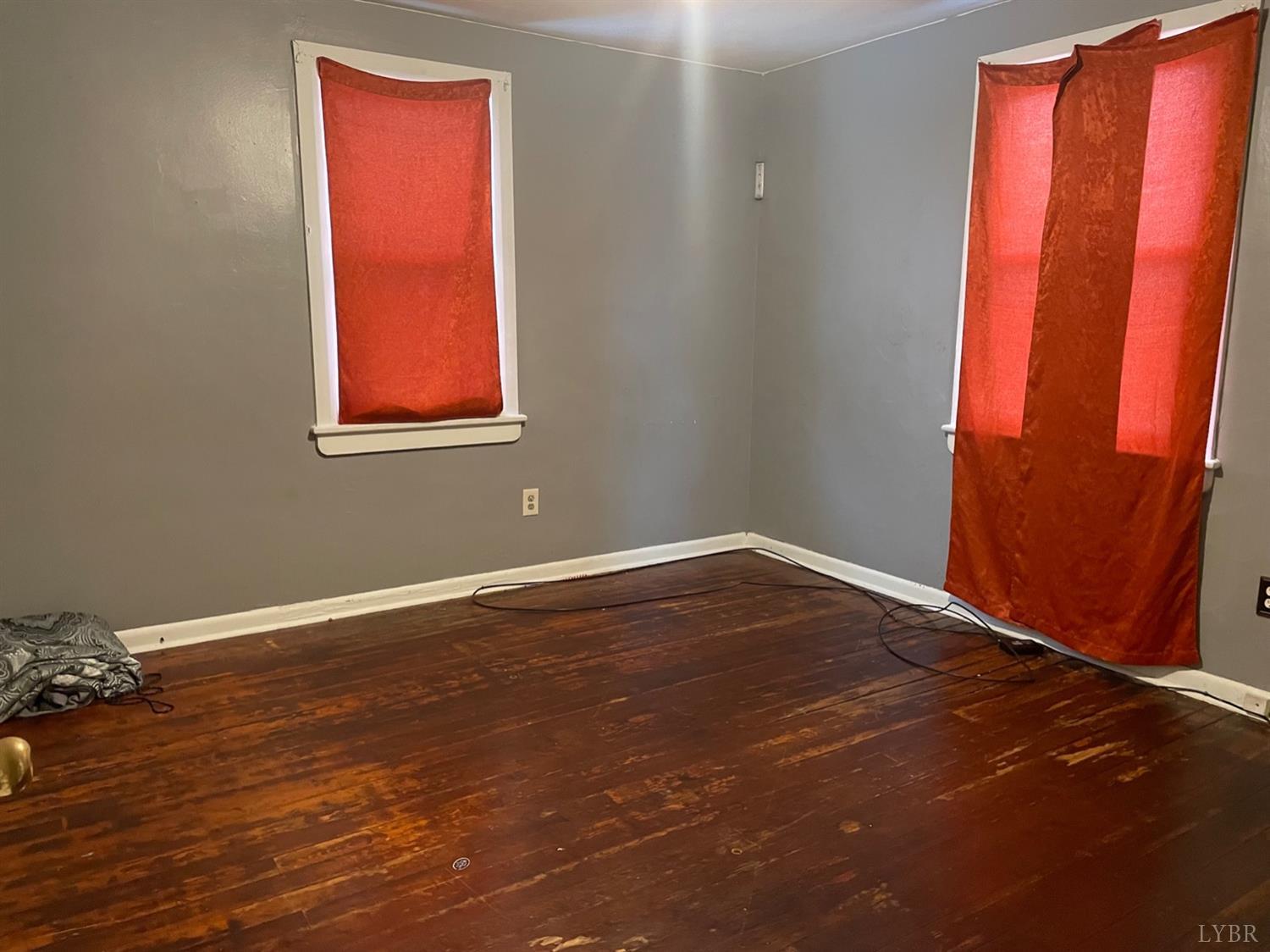 223 Ragland Road Madison Heights, VA 24572 - Photo 5 of 8 Gallery Image 5