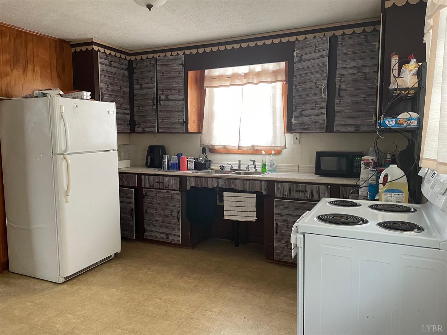 223 Ragland Road Madison Heights, VA 24572 - Photo 7 of 8 Gallery Image 7