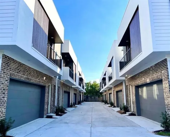 a view of an entrance of the building