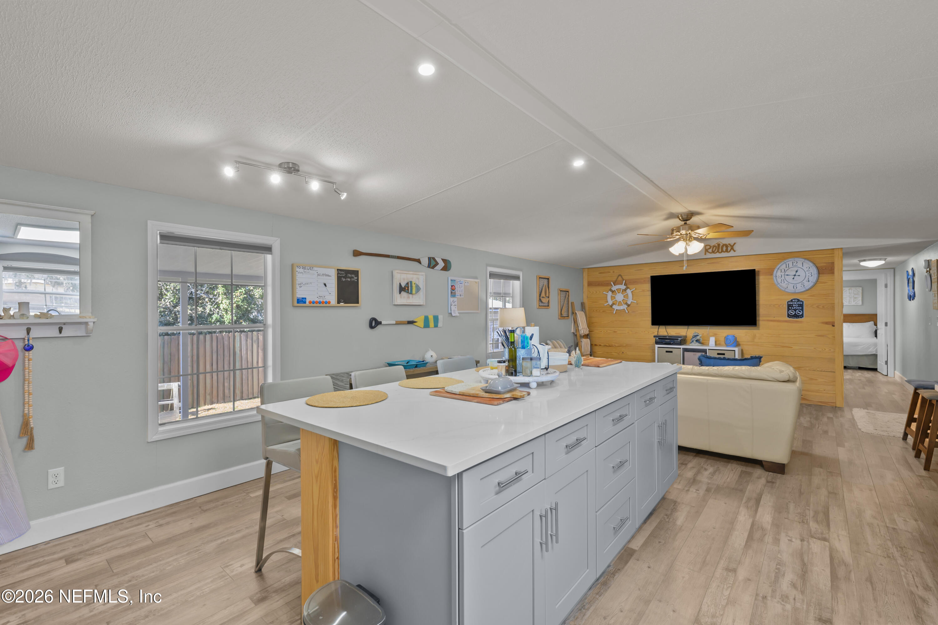 253 Hess Road Crescent City, FL 32112 - Photo 17 of 38 a kitchen that has a sink and a stove in it