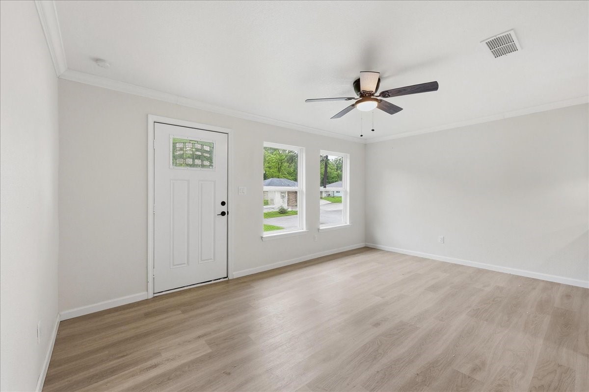 5260 Landry Lane Beaumont, TX 77708 - Photo 5 of 25