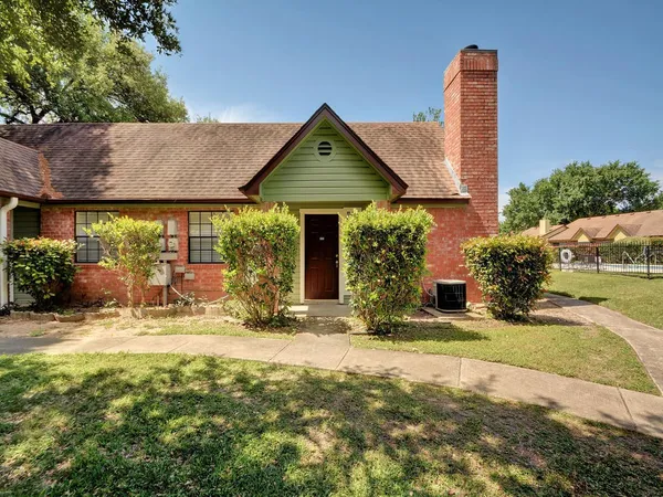 $1,350 | 1601 Faro Drive, Unit 502, Austin, TX 78741