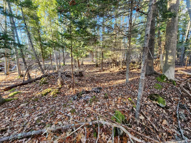$360,000 | 22 Map Lane, Islesboro, ME 04848