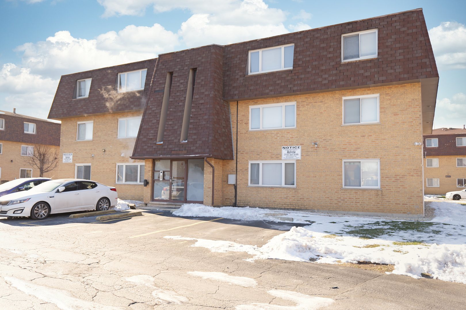 10425 Natoma Avenue, Unit 10 Chicago Ridge, IL 60415 - Photo 1 of 11 a buildings view