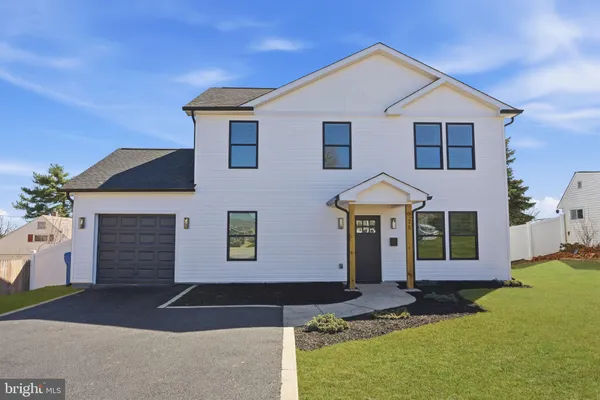 $3,500 | 25 Autumn Lane, Levittown, PA 19055