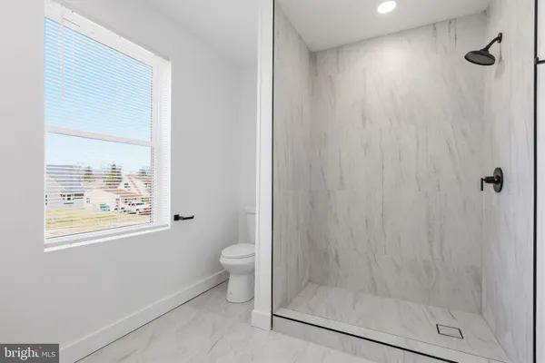 $3,500 | 25 Autumn Lane, Levittown, PA 19055