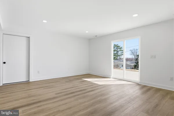 $3,500 | 25 Autumn Lane, Levittown, PA 19055