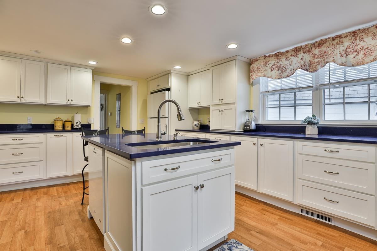 31 Naticook Road Merrimack, NH 03054 - Photo 10 of 40