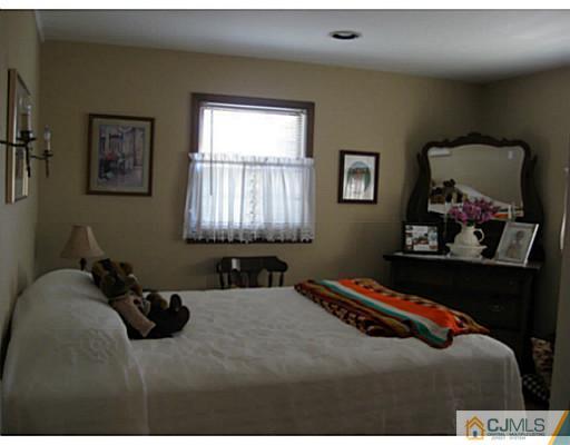20 Greenbrook Road Middlesex, NJ 08846 - Photo 15 of 22 Gallery Image 15