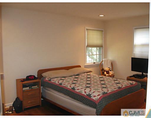 20 Greenbrook Road Middlesex, NJ 08846 - Photo 16 of 22 Gallery Image 16