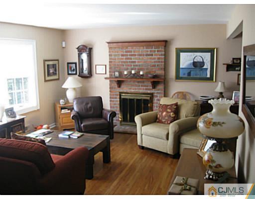 20 Greenbrook Road Middlesex, NJ 08846 - Photo 3 of 22 Gallery Image 3