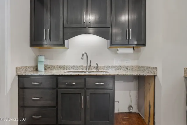 $319,900 | 272 Holcomb Boulevard, Ocean Springs, MS 39564