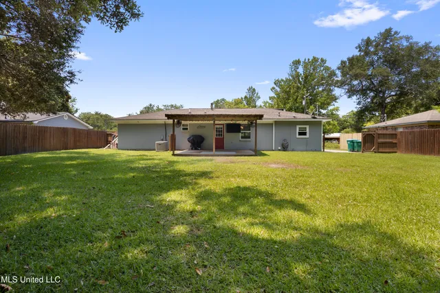 $319,900 | 272 Holcomb Boulevard, Ocean Springs, MS 39564