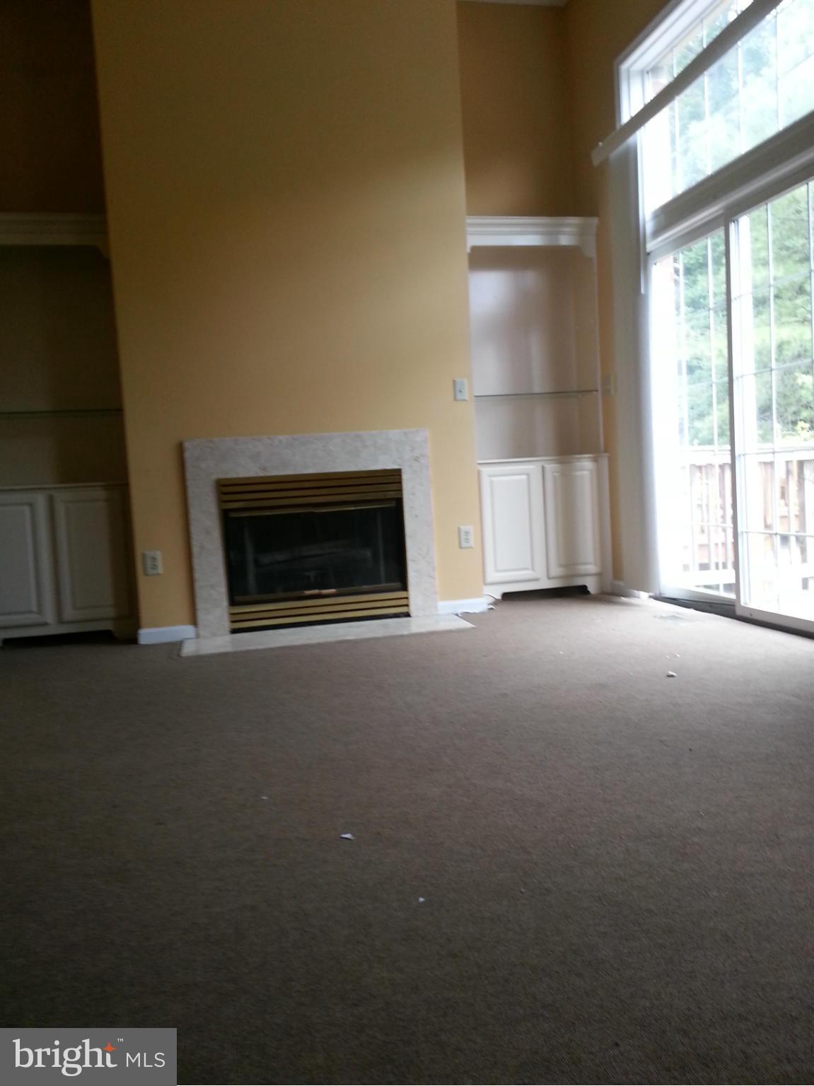 9221 Oregold Court Laurel, MD 20708 - Photo 3 of 13 Family Room
