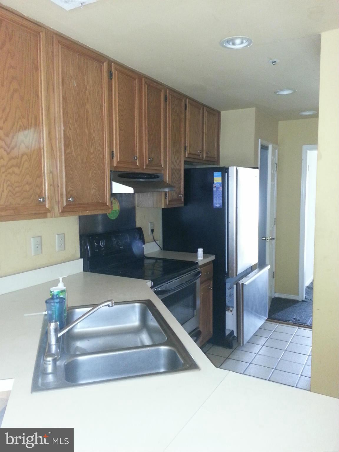 9221 Oregold Court Laurel, MD 20708 - Photo 4 of 13 Kitchen