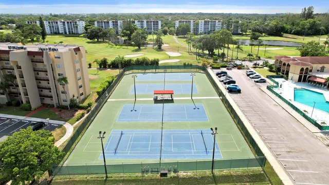 a picture of city view