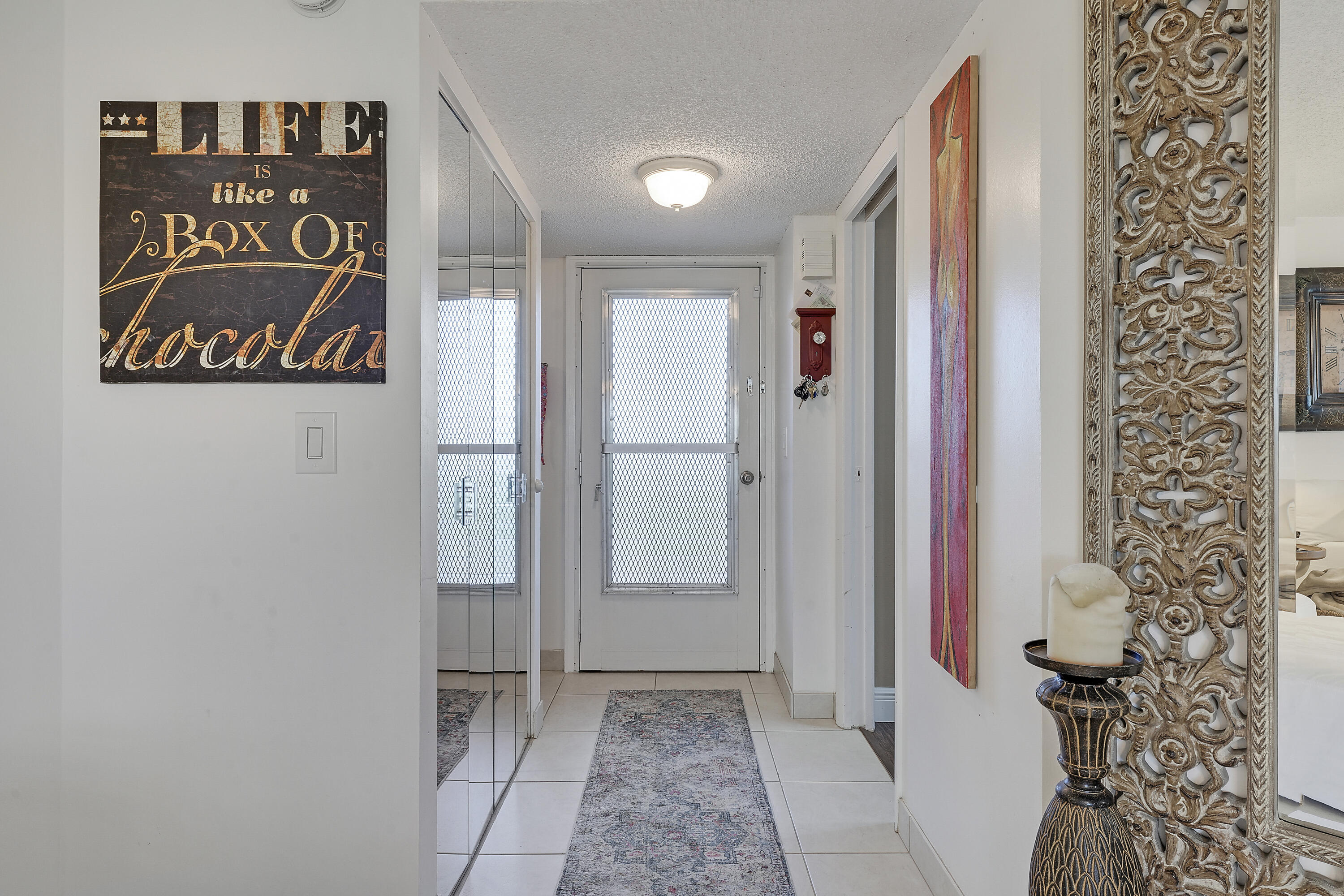 3755 Via Poinciana Lake Worth, FL 33467 - Photo 4 of 20 a view of a hallway
