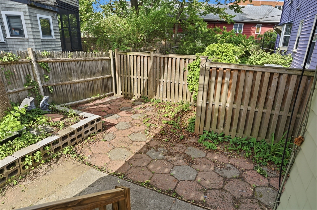 23 Rindge Avenue, Unit 1 Cambridge, MA 02140 - Photo 31 of 32