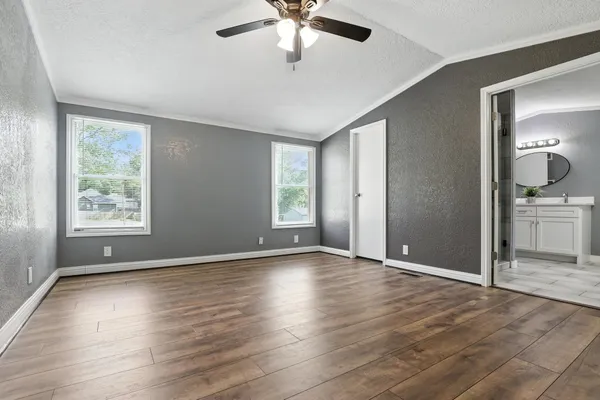 $1,400 | 12560 Royal W Drive, Conroe, TX 77303