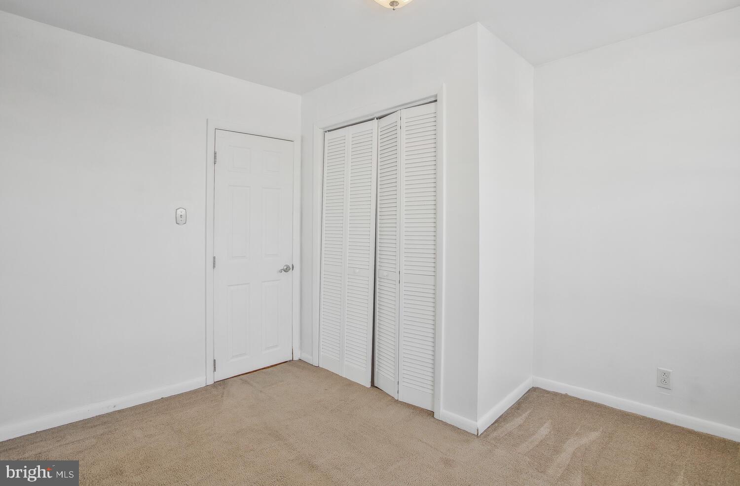 1148 Roland Heights Avenue Baltimore, MD 21211 - Photo 24 of 38 Back Bedroom
