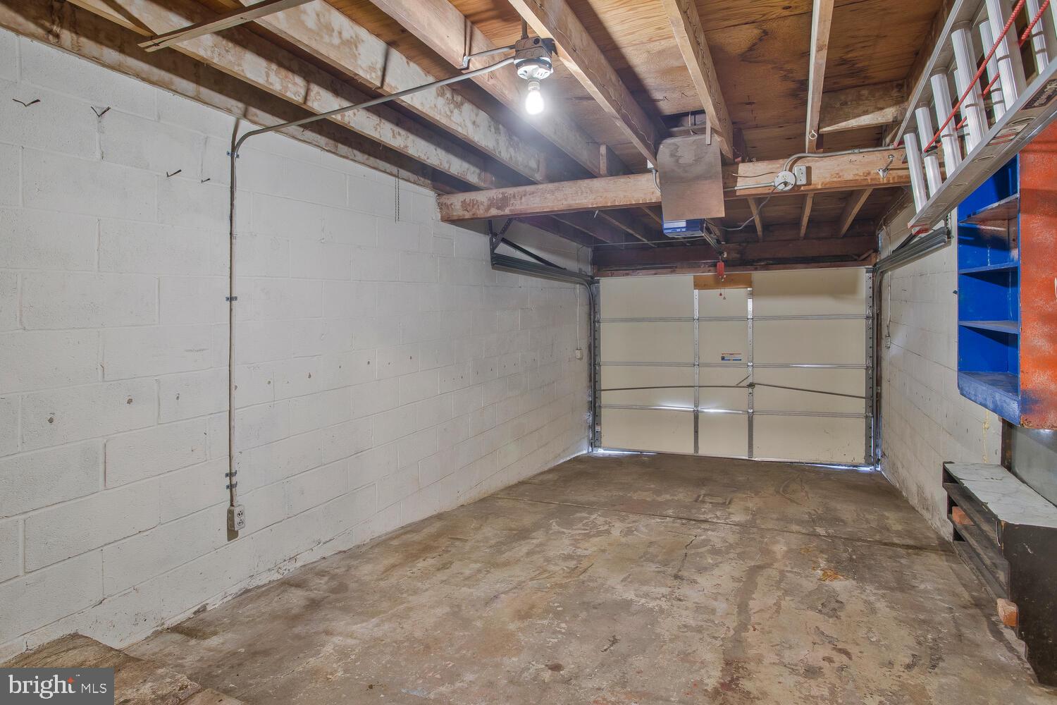 1148 Roland Heights Avenue Baltimore, MD 21211 - Photo 4 of 38 Attached 1 car plus garage!
