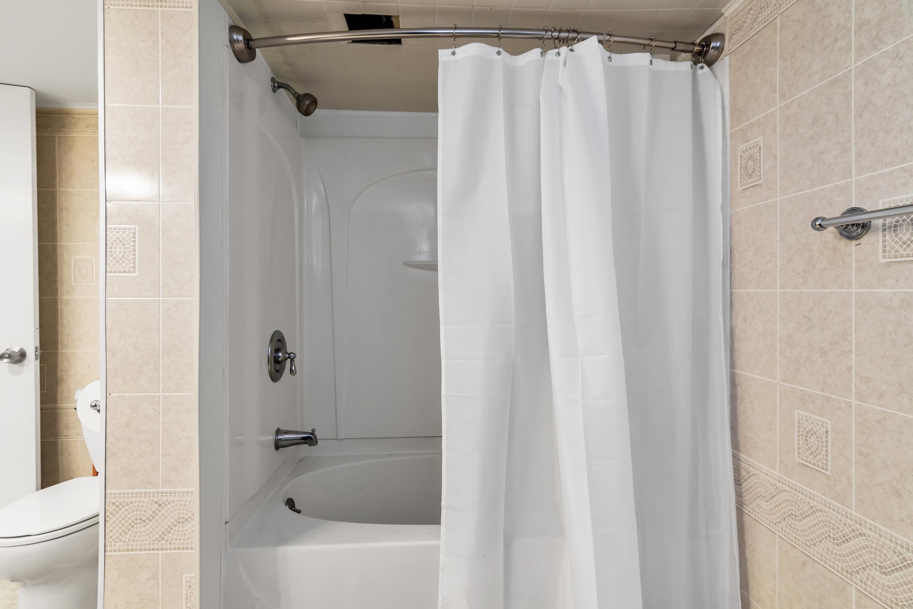 8 Alta Avenue Salem, NH 03079 - Photo 38 of 48