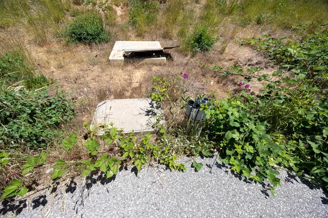 a close view of sink