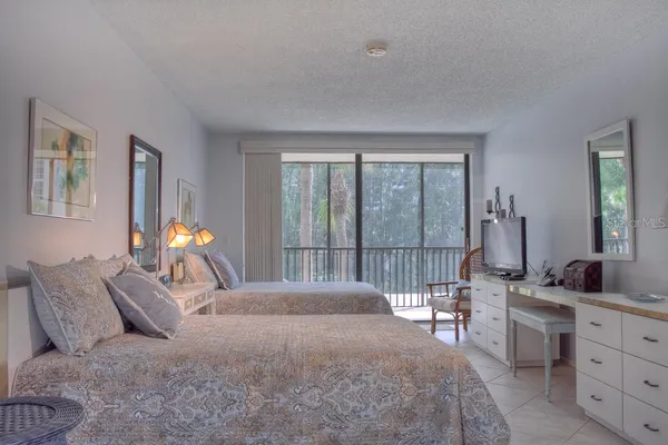 $8,000 | 1925 Gulf Of Mexico Drive, Unit G8208, Longboat Key, FL 34228