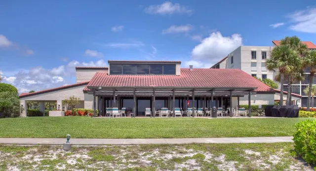 $8,000 | 1925 Gulf Of Mexico Drive, Unit G8208, Longboat Key, FL 34228