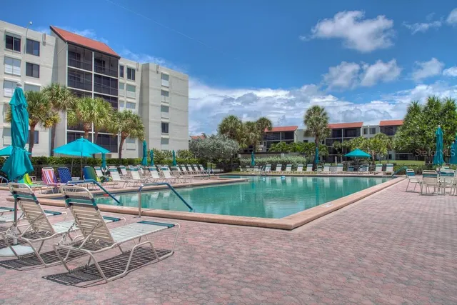 $8,000 | 1925 Gulf Of Mexico Drive, Unit G8208, Longboat Key, FL 34228