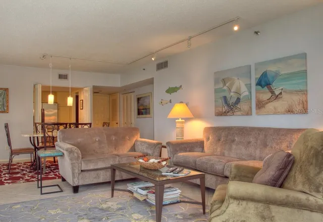 $8,000 | 1925 Gulf Of Mexico Drive, Unit G8208, Longboat Key, FL 34228