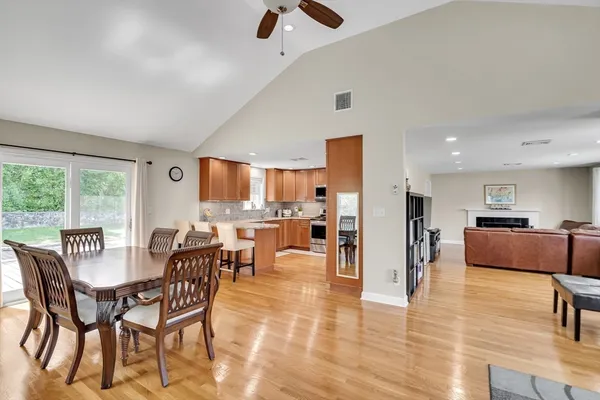 $839,900 | 7 Liana Street, Woburn, MA 01801