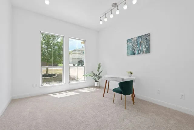 $624,999 | 200 Brentwood Drive, Austin, TX 78737