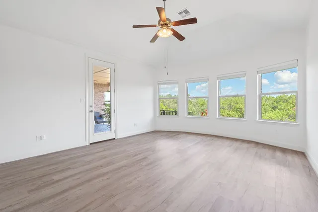 $624,999 | 200 Brentwood Drive, Austin, TX 78737