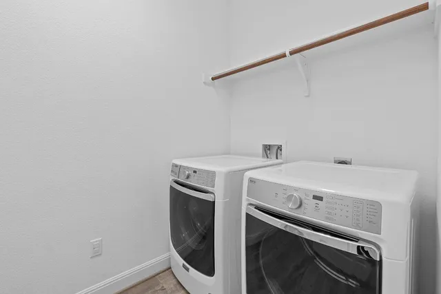 $624,999 | 200 Brentwood Drive, Austin, TX 78737