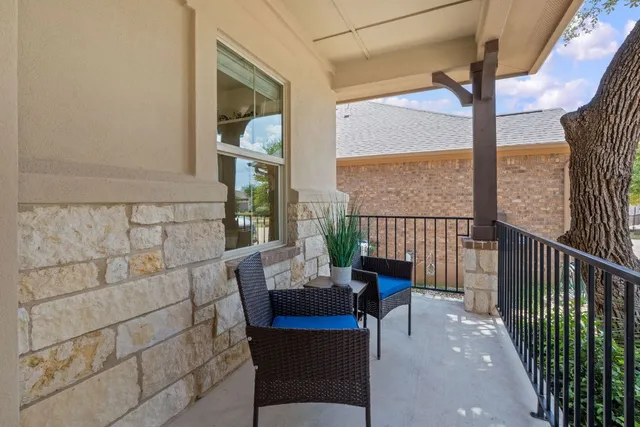 $624,999 | 200 Brentwood Drive, Austin, TX 78737