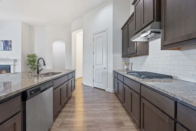 $624,999 | 200 Brentwood Drive, Austin, TX 78737