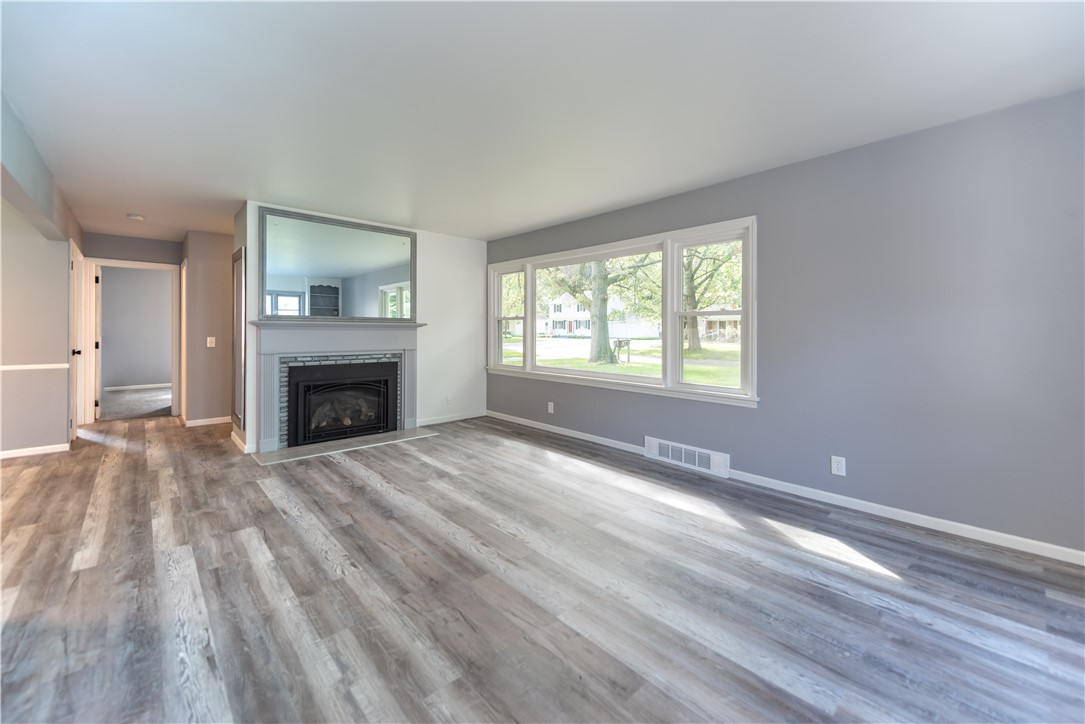 116 Oakridge Drive Irondequoit, NY 14617 - Photo 17 of 45