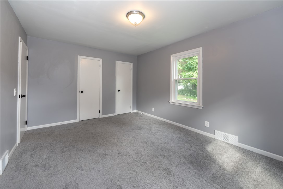 116 Oakridge Drive Irondequoit, NY 14617 - Photo 24 of 45