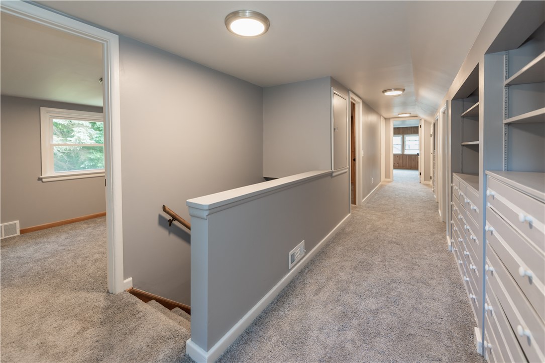 116 Oakridge Drive Irondequoit, NY 14617 - Photo 27 of 45