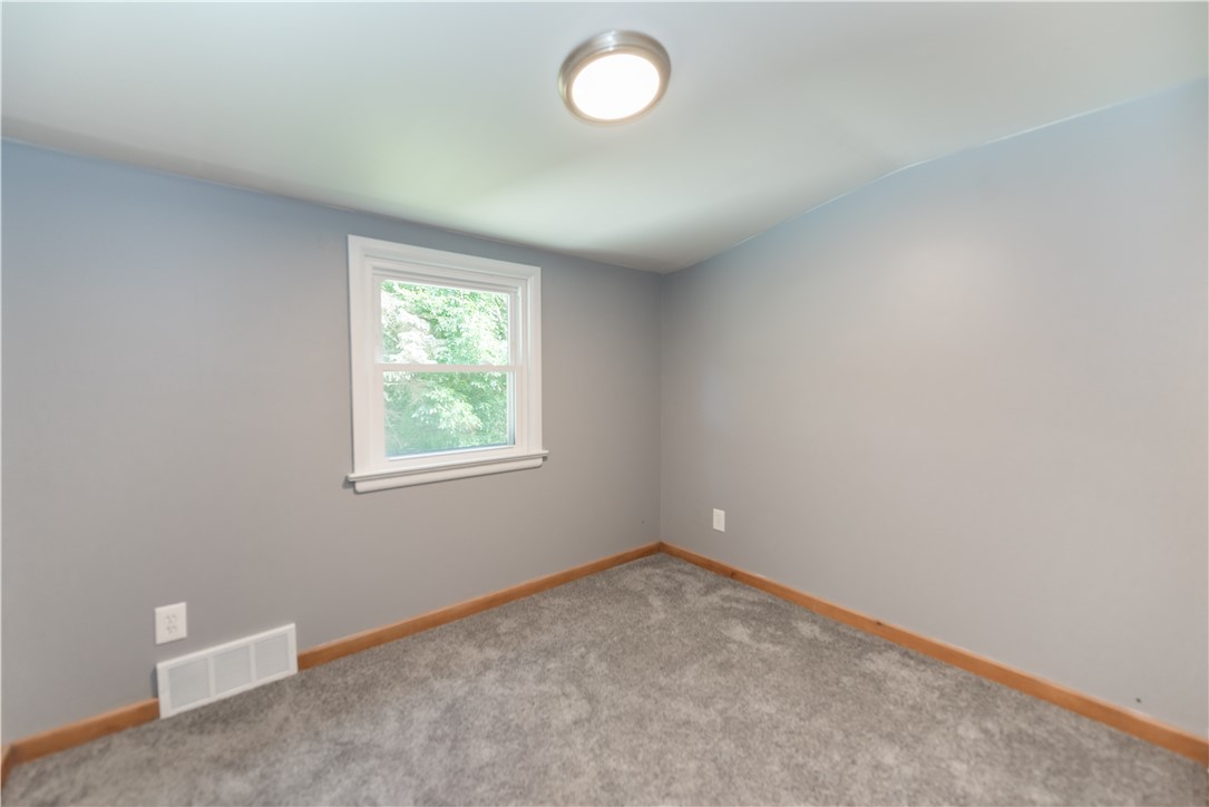 116 Oakridge Drive Irondequoit, NY 14617 - Photo 28 of 45