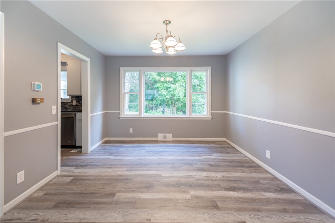 116 Oakridge Drive Irondequoit, NY 14617 - Photo 5 of 45