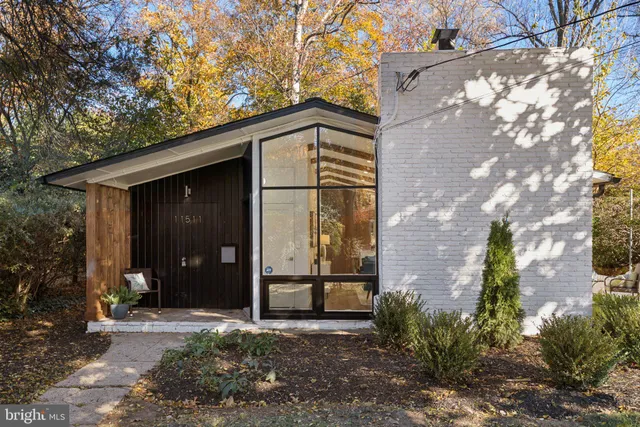 $569,900 | 11511 Highview Avenue, Silver Spring, MD 20902
