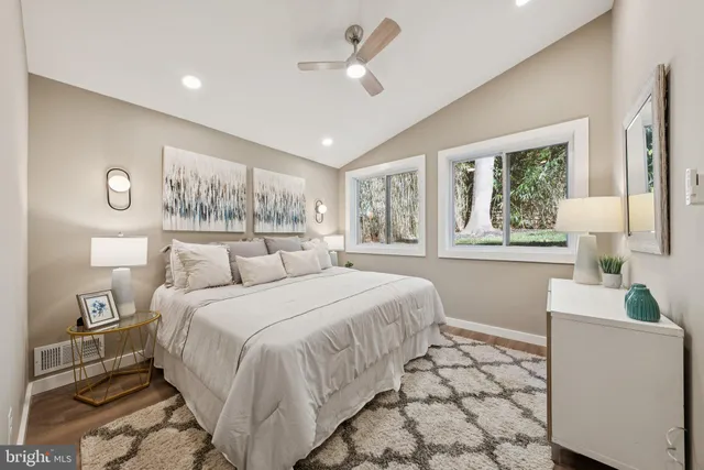 $569,900 | 11511 Highview Avenue, Silver Spring, MD 20902