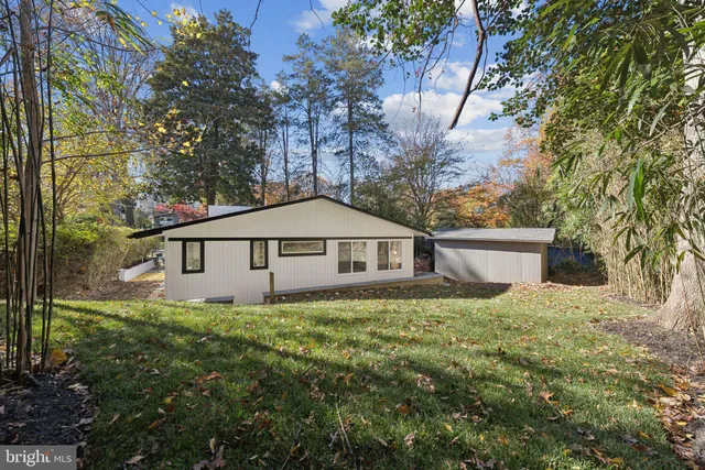 $569,900 | 11511 Highview Avenue, Silver Spring, MD 20902