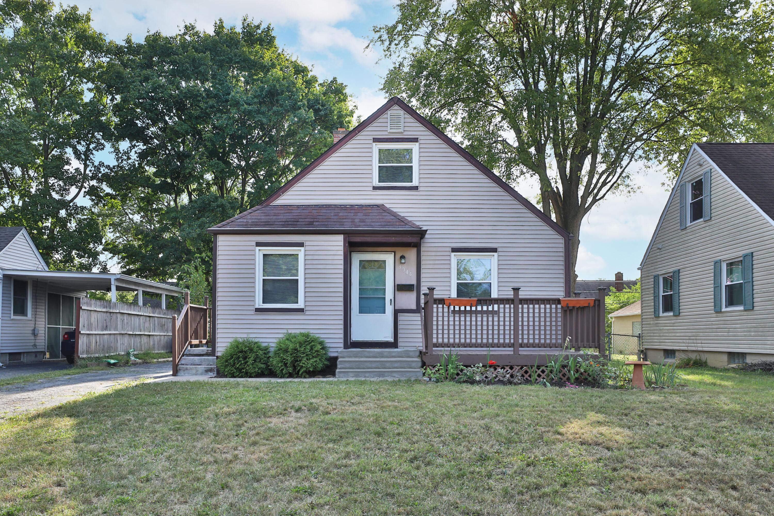 3044 Karl Road Columbus, OH 43224 - Photo 1 of 34 Front exterior